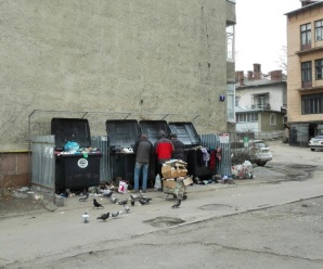 “Підприємці” зі смітників. А  за ними хто прибиратиме?!